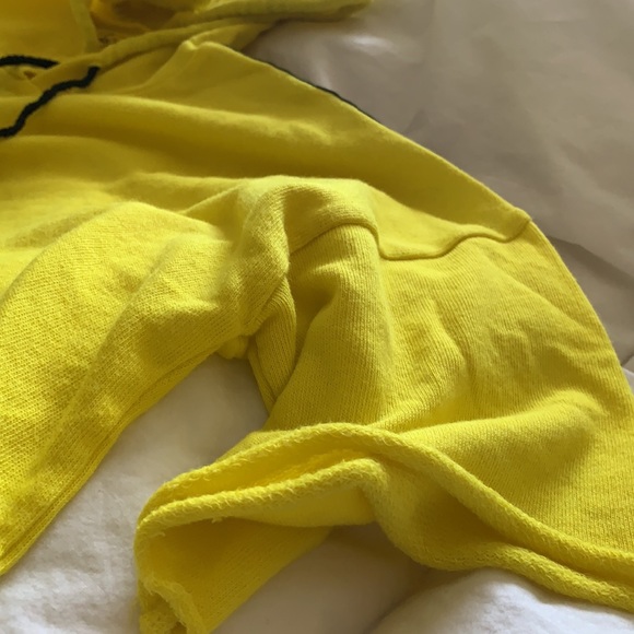 City Streets Juniors Cropped Top w/ Hood - Picture 5 of 7